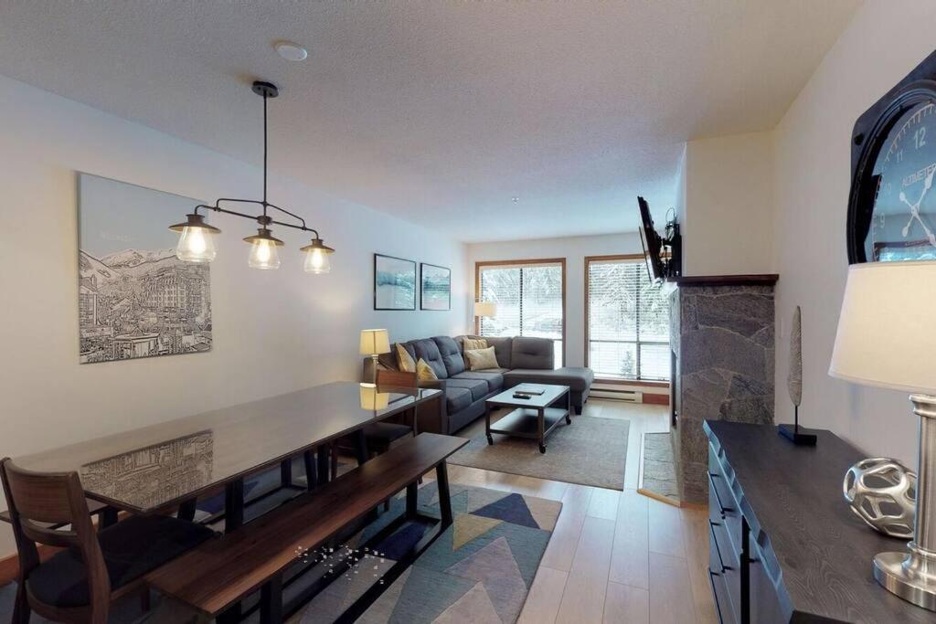 Powderhorn By Whistler Blackcomb Vacation Rentals Exterior photo