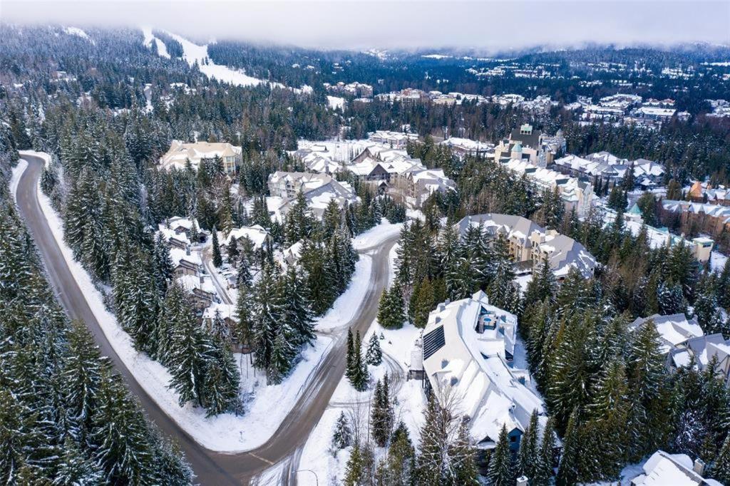 Powderhorn By Whistler Blackcomb Vacation Rentals Exterior photo